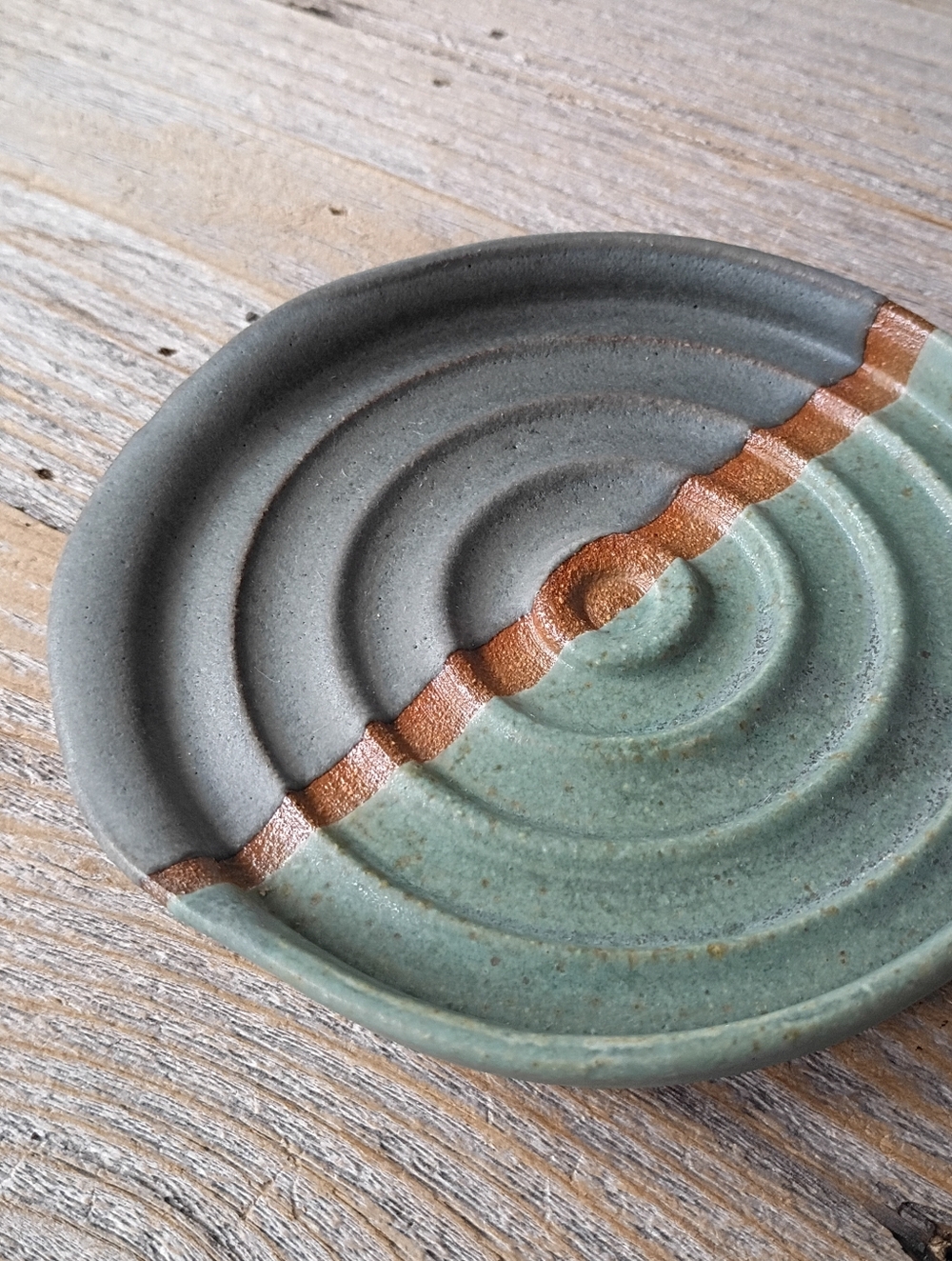 Handmade Ceramic Spoon Rest - Picture 5 of 5
